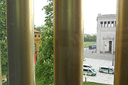 ...mit Blick auf den Königsplatz (©Foto: Martin Schmitz)